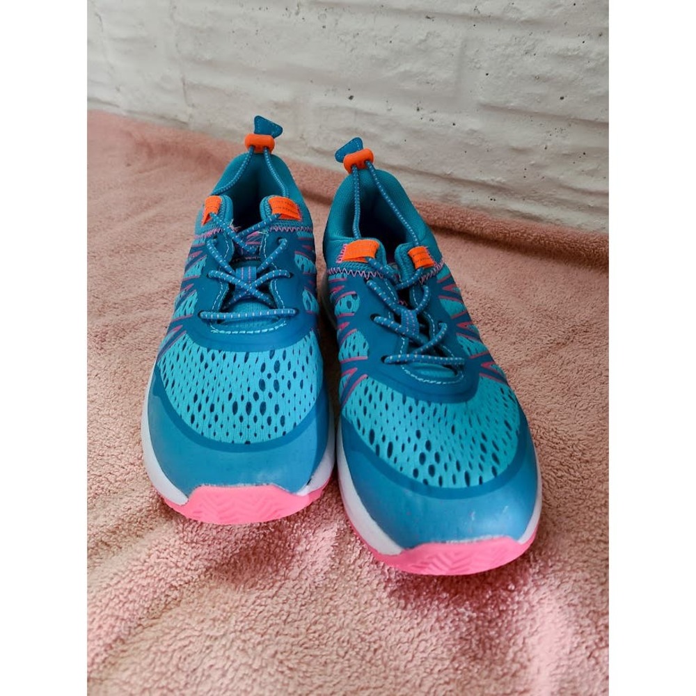 Avia Kids Shoes Sneakers Size 4 EUC
